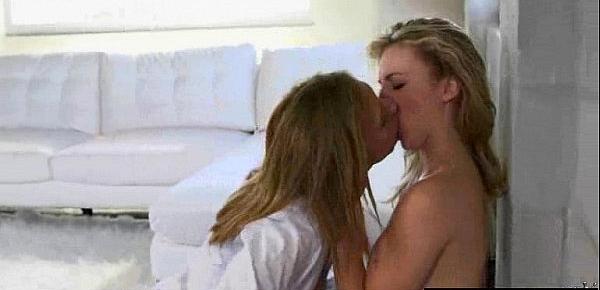 Lesbo Scene With Kisses And Licks Between Girls (Cali Sparks & Kelly Greene) movie-07